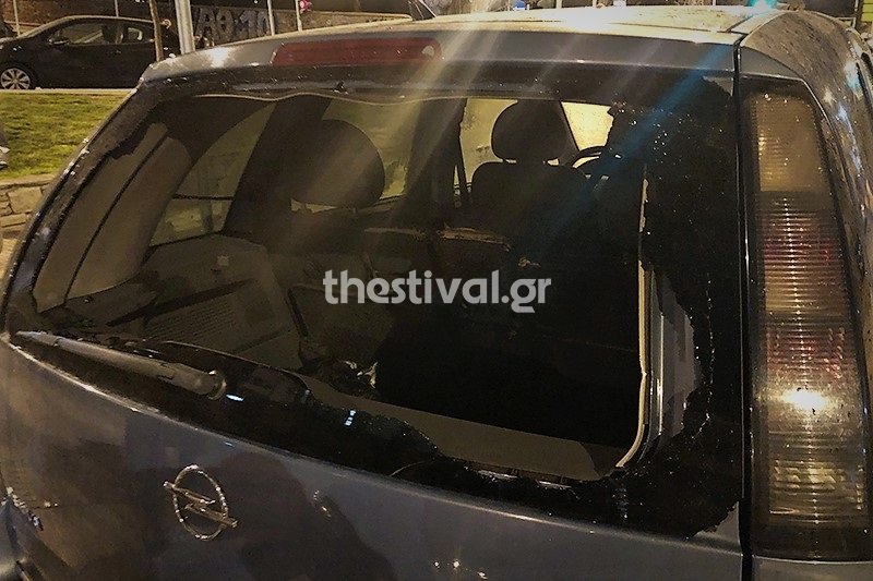 Από τις πέτρες και τις μολότοφ προκλήθηκαν ζημιές σε 4 ΙΧ