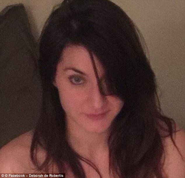 Αφωνοι οι επισκέπτες στο Λούβρο -Γυναίκα ξεγυμνώθηκε εντελώς μπροστά από τη Μόνα Λίζα [εικόνες & βίντεο] | iefimerida.gr 2