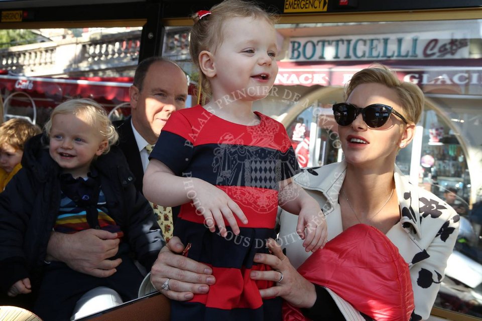 O Αλβέρτος και η πριγκίπισσα Σαρλίν έστησαν μια... ζούγκλα για τα γενέθλια των παιδιών τους [εικόνες] | iefimerida.gr 3