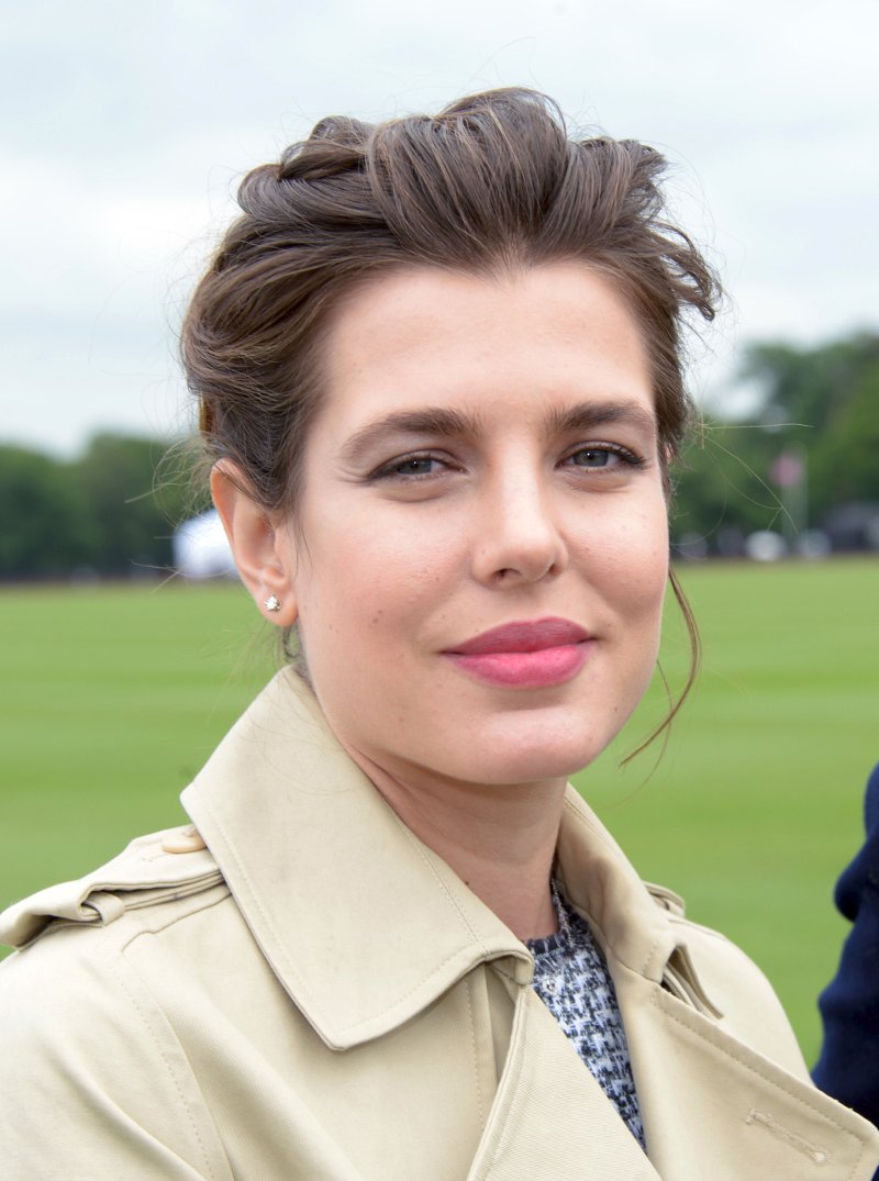 Και άλλος βασιλικός γάμος: Παντρεύεται η κόρη της Καρολίνας του Μονακό -Ομορφη, ίδια με την μητέρα της [εικόνες] | iefimerida.gr 4