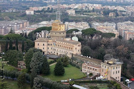 Αυτό είναι το τετραώροφο μοναστήρι - ΚΑΠΗ που θα ζήσει από εδώ και πέρα ο Πάπας [εικόνες & βίντεο] | iefimerida.gr 2
