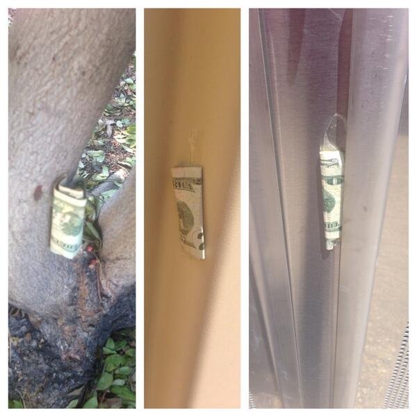 Μυστηριώδης ζάμπλουτος κρύβει χρήματα σε απίθανα σημεία σε πόλη των ΗΠΑ -Φρενίτιδα και στα social media [εικόνες] | iefimerida.gr 2