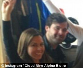 Η Μαλία Ομπάμα σε πάρτι με σαμπάνιες στο Ασπεν -Με γόνους και πρίγκιπες [εικόνες] | iefimerida.gr 3