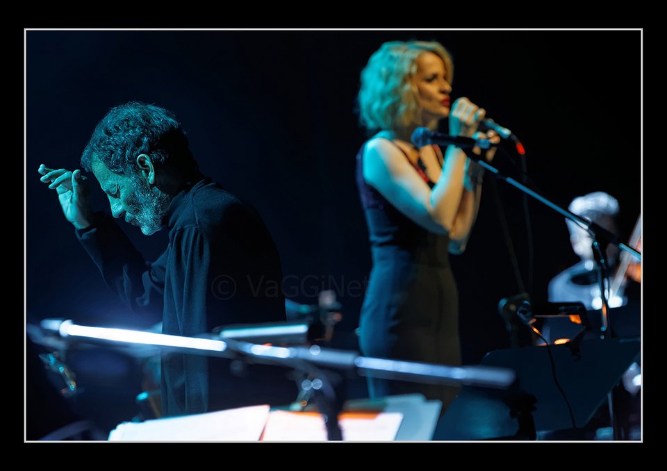 Συναυλίες μέσα από το φακό της Ευαγγελίας Θωμάκου: Η αγωνία της πρεμιέρας, η αγαλλίαση του τέλους [εικόνες]  | iefimerida.gr 3