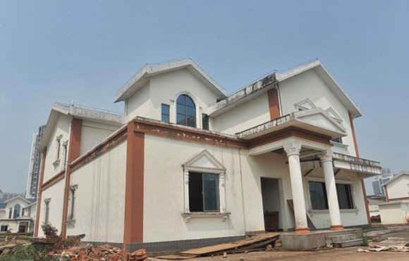 Οι Κινέζοι χτίζουν μονοκατοικίες πάνω σε ταράτσες πολυκαταστημάτων! [εικόνες] | iefimerida.gr 2