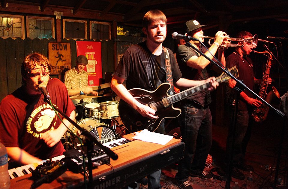 Εφτασε η στιγμή: Monophonics στο Gazarte [εικόνες]     | iefimerida.gr 1