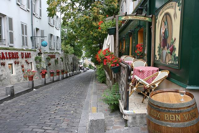 Αδειασε και η Μονμάρτη από τουρίστες -Φοβούνται τους τρομοκράτες [εικόνες] | iefimerida.gr 1