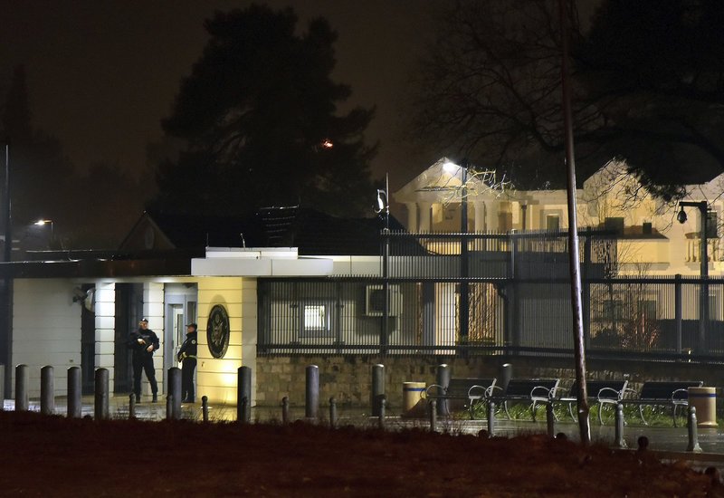 Μαυροβούνιο: Επίθεση βομβιστή-καμικάζι πολύ κοντά στην Πρεσβεία των ΗΠΑ [εικόνες] | iefimerida.gr 2