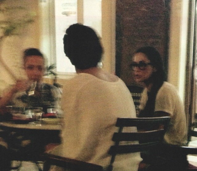 Η μοναδική φωτογραφία από το ταξίδι της Ντέμι Μουρ στην Ελλάδα [εικόνα] | iefimerida.gr 0