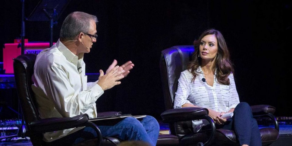 Business Insider: Τι κάνουν οι πορνοστάρ όταν πάρουν σύνταξη -Θέλουν να ξεχάσουν το παρελθόν τους [εικόνες] | iefimerida.gr 13