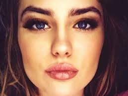 Στο τέλος τα κατάφερε: Εγινε διάσημη μέσα από τα social media [εικόνες] | iefimerida.gr 12