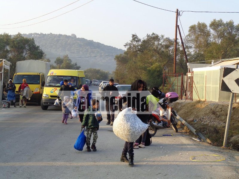 Το iefimerida στο hotspot της Μόριας -Χάος, εκρήξεις και 2 νεκροί [εικόνες] | iefimerida.gr 5