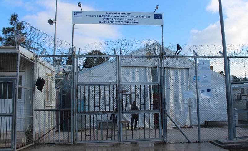 Στη Μυτιλήνη αντιπροσωπεία του Ευρωπαϊκού Κοινοβουλίου για τους πρόσφυγες - «Μας φοβίζουν οι καθυστερήσεις στο άσυλο» [εικόνες] | iefimerida.gr 1