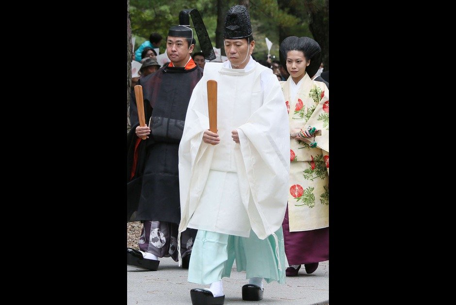 Η πριγκίπισσα της Ιαπωνίας Νορίκο παντρεύτηκε -Εντυπωσιακός γάμος με σαμουράι και γκέισες [εικόνες] | iefimerida.gr 4