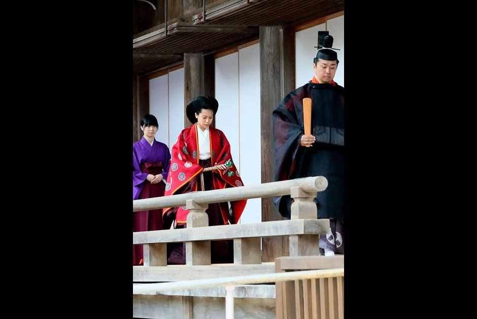 Η πριγκίπισσα της Ιαπωνίας Νορίκο παντρεύτηκε -Εντυπωσιακός γάμος με σαμουράι και γκέισες [εικόνες] | iefimerida.gr 6