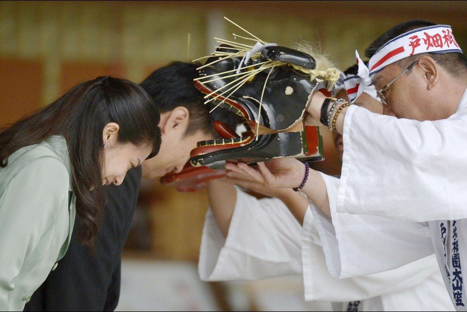 Η πριγκίπισσα της Ιαπωνίας Νορίκο παντρεύτηκε -Εντυπωσιακός γάμος με σαμουράι και γκέισες [εικόνες] | iefimerida.gr 12