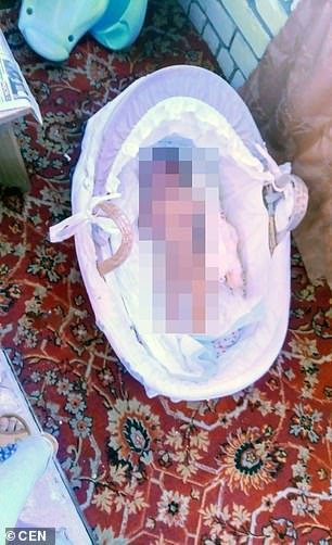 Το έβγαλε φωτογραφίες και τις έστειλε στον πρώην της.