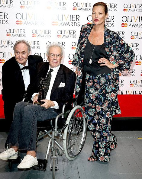 Φωτογραφία σοκ της Κέιτ Μος -Μοιάζει σαν να γέρασε απότομα [εικόνες] | iefimerida.gr 4