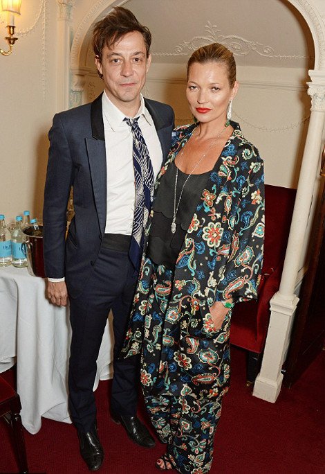 Φωτογραφία σοκ της Κέιτ Μος -Μοιάζει σαν να γέρασε απότομα [εικόνες] | iefimerida.gr 5