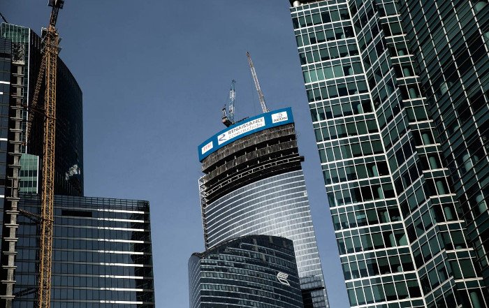 Η παρακμή του κέντρου εμπορίου της Μόσχας: Αδειοι ουρανοξύστες, χαλάσματα και λάσπες στη θέση της χλιδής [εικόνες] | iefimerida.gr 4