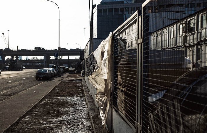 Η παρακμή του κέντρου εμπορίου της Μόσχας: Αδειοι ουρανοξύστες, χαλάσματα και λάσπες στη θέση της χλιδής [εικόνες] | iefimerida.gr 7