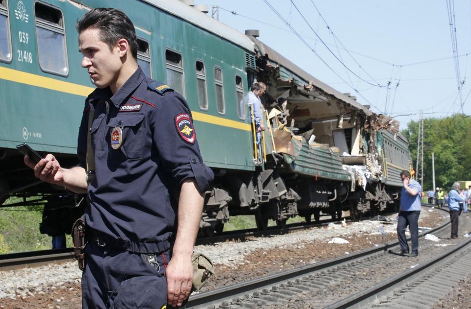 Σύγκρουση τρένων στη Μόσχα -Τουλάχιστον πέντε νεκροί και δεκάδες τραυματίες [εικόνες] | iefimerida.gr 5