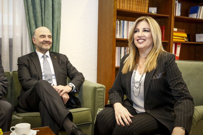 Γεννηματά: Ζήτησα τη στήριξη του Μοσκοβισί για χρέος, επενδύσεις, πλεονάσματα | iefimerida.gr 0
