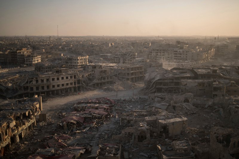 Μια πόλη συντρίμμια και άδεια -Η Μοσούλη μετά την απελευθέρωσή της από τους τζιχαντιστές [εικόνες] | iefimerida.gr 8