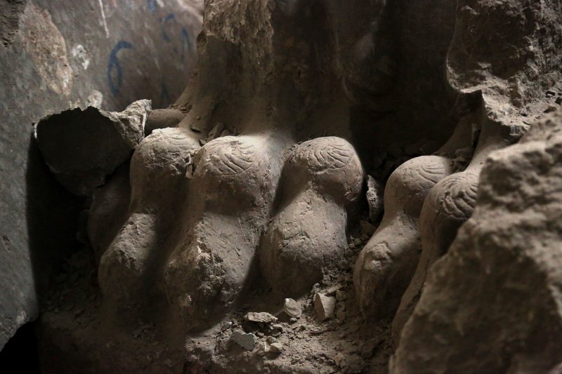 Σκόνη και θρύψαλα έκαναν οι τζιχαντιστές αρχαιολογικούς θησαυρούς στο Μουσείο της Μοσούλης [εικόνες] | iefimerida.gr 2