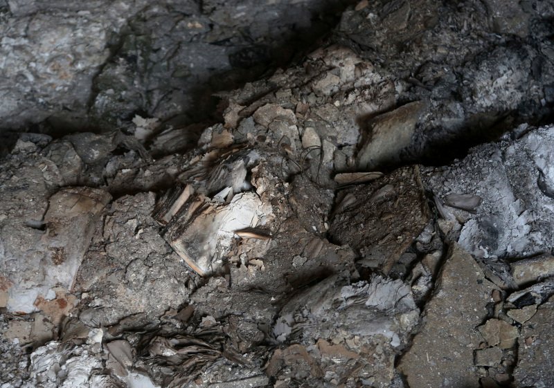 Σκόνη και θρύψαλα έκαναν οι τζιχαντιστές αρχαιολογικούς θησαυρούς στο Μουσείο της Μοσούλης [εικόνες] | iefimerida.gr 3