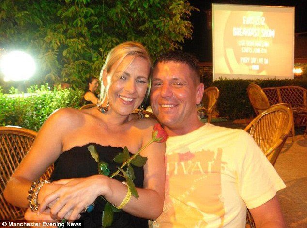 Μια σπαρακτική φωτογραφία -Μητέρα κρατάει το νεογέννητο μωρό της και δυο μέρες μετά χάνει τη ζωή της [εικόνες]  | iefimerida.gr 2