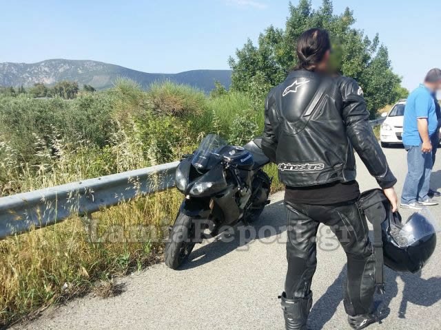 Τραγικό τέλος για μοτοσυκλετιστή: Εχασε τον έλεγχο και έπεσε από ύψος 10 μέτρων [εικόνες] | iefimerida.gr 4