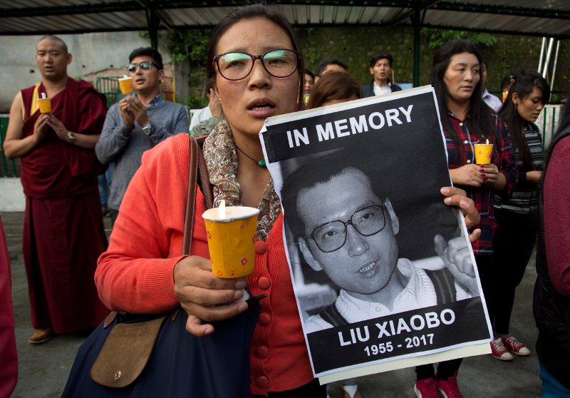 Κίνα: Στη θάλασσα σκορπίστηκε η τέφρα του νομπελίστα Λιου Σιαομπό [εικόνες]  | iefimerida.gr 3