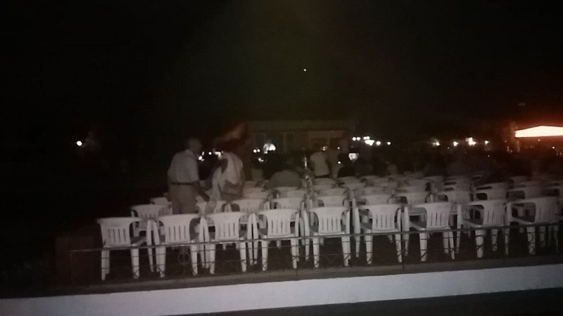 Οι άνθρωποι που επέλεξαν να αντιμετωπίσουν τη βία με καλοσύνη - Μια καταγραφή-γροθιά στο στομάχι [εικόνες] | iefimerida.gr 3