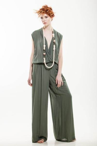 MOUTAKI: Οι 2 αδελφές που φτιάχνουν τα πιο boho ελληνικά γυναικεία ρούχα [εικόνες] | iefimerida.gr 8