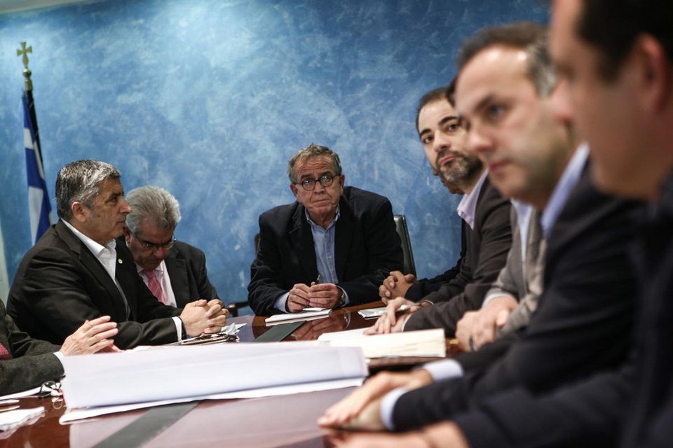 Η κυβέρνηση μετατρέπει το Ελληνικό σε κέντρο φιλοξενίας προσφύγων | iefimerida.gr 0