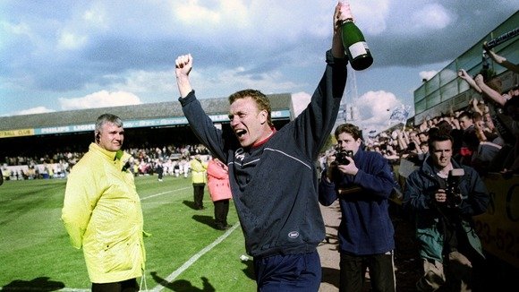 Ποιος είναι ο Ντέιβιντ Μόγιες, ο αντικαταστάτης του Σερ Αλεξ Φέργκιουσον [εικόνες, βίντεο] | iefimerida.gr 4