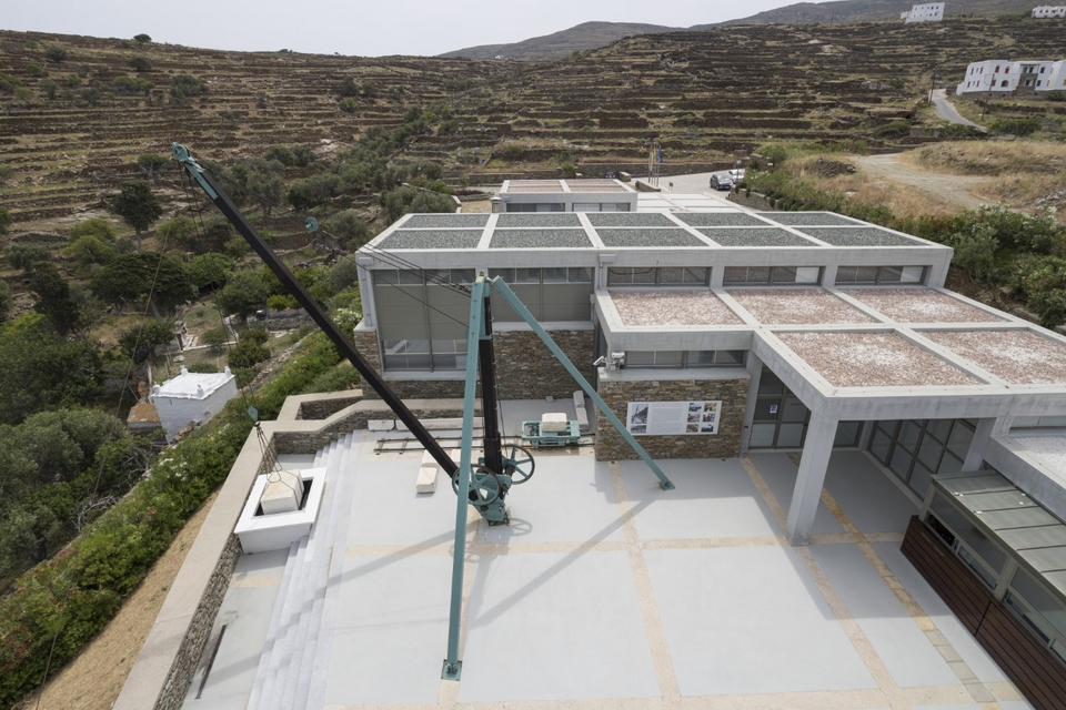 Το Μουσείο Μαρμαροτεχνίας Τήνου συνδυάζει τον Καζαντζάκη με τον Ομηρο [εικόνες]  | iefimerida.gr 4