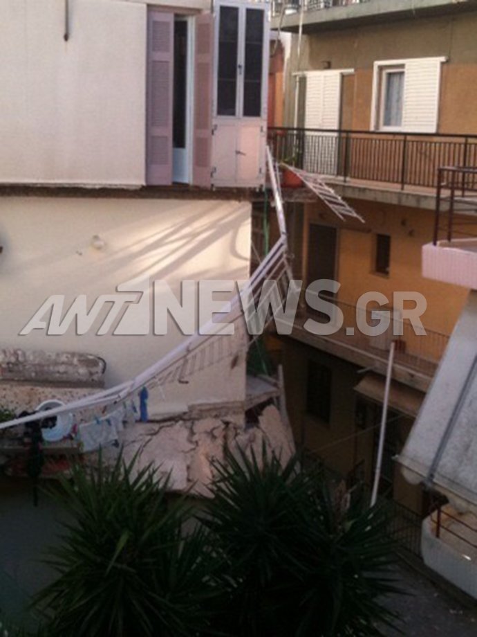 Μπαλκόνι 2ου οροφου έπεσε και καταπλάκωσε γυναίκα στη Ν. Φιλαδέλφεια [εικόνες] | iefimerida.gr 5