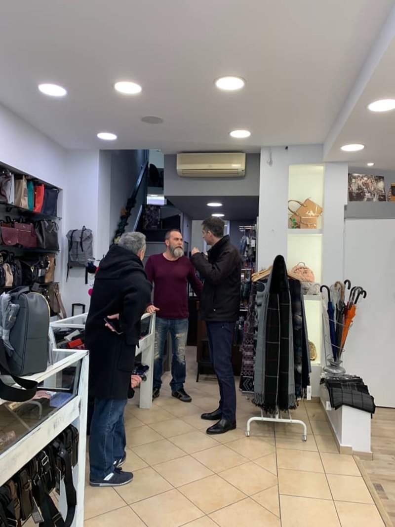 Ο κ. Μπακογιάννης αναφέρθηκε στα προβλήματα από τα οποία υποφέρει η συνοικία της Αθήνας