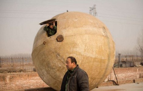 Αγρότης κατασκεύασε σφαιρική κιβωτό για να σωθεί από το τέλος του κόσμου [εικόνες] | iefimerida.gr 0