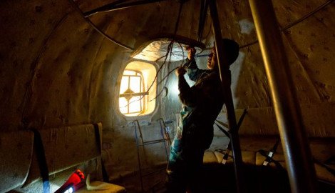 Αγρότης κατασκεύασε σφαιρική κιβωτό για να σωθεί από το τέλος του κόσμου [εικόνες] | iefimerida.gr 3