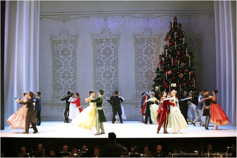 Διπλός Καρυοθραύστης αυτά τα Χριστούγεννα σε Αθήνα και Θεσσαλονίκη | iefimerida.gr 1