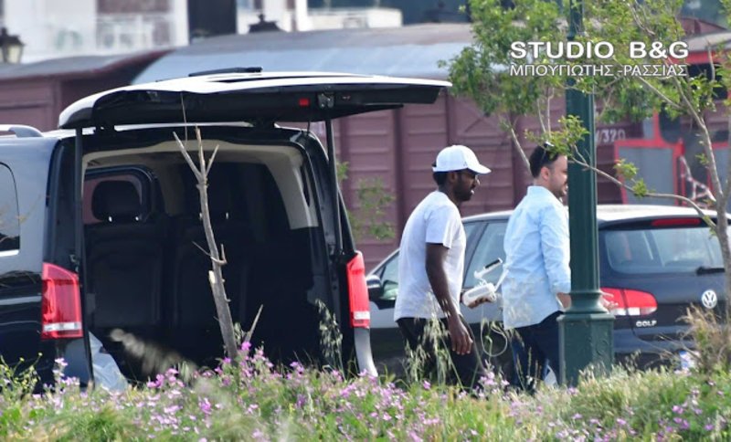 Γαλαζοαίματοι στο Ναύπλιο -Μέλη της βασιλικής οικογένειας του Μπαχρέιν ταξίδεψαν στην Αργολίδα [εικόνες] | iefimerida.gr 1