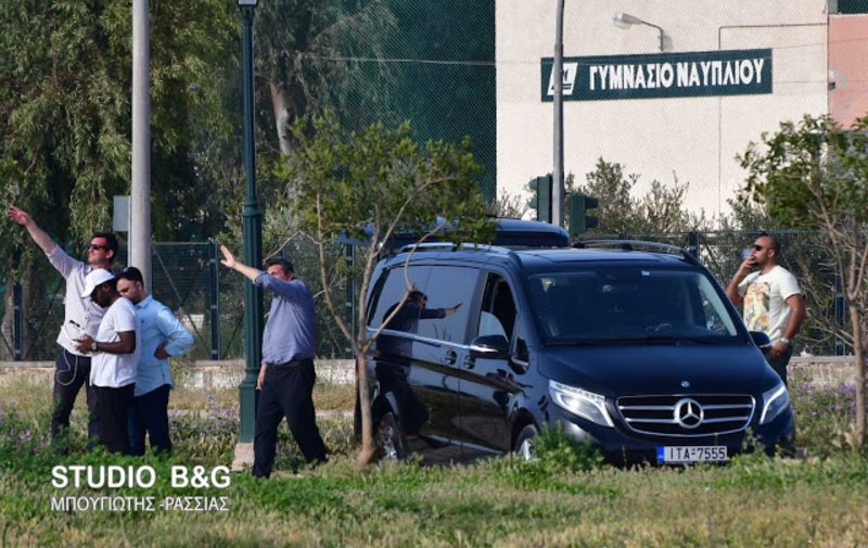 Γαλαζοαίματοι στο Ναύπλιο -Μέλη της βασιλικής οικογένειας του Μπαχρέιν ταξίδεψαν στην Αργολίδα [εικόνες] | iefimerida.gr 3