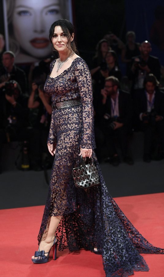 Γιατί μόνο η Μπελούτσι θα μπορούσε να υποστηρίξει ένα Cartier των 5 εκ. [εικόνες] | iefimerida.gr 3