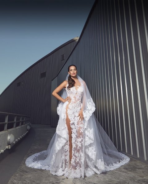 Η Μπενφίκα ράβει νυφικά και τουαλέτες -Και είναι πολύ σέξι! [εικόνες] | iefimerida.gr 0