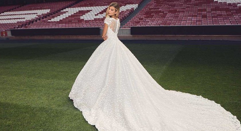 Η Μπενφίκα ράβει νυφικά και τουαλέτες -Και είναι πολύ σέξι! [εικόνες] | iefimerida.gr 1