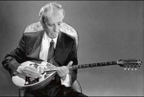 Μπιθικώτσης: Ενας «Σερ» κατευθείαν από τα σπλάχνα του λαού [εικόνες & βίντεο] | iefimerida.gr 12