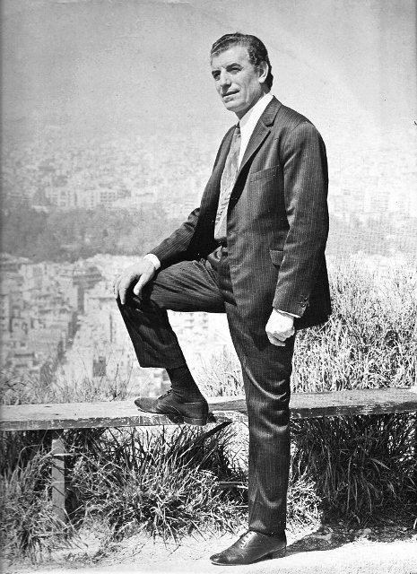 Μπιθικώτσης: Ενας «Σερ» κατευθείαν από τα σπλάχνα του λαού [εικόνες & βίντεο] | iefimerida.gr 8